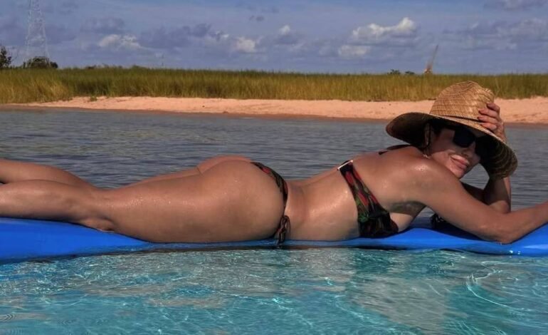 Vida que segue: Ivete Sangalo posa de biquíni sob o sol da Bahia, e ex mostra rotina saudável