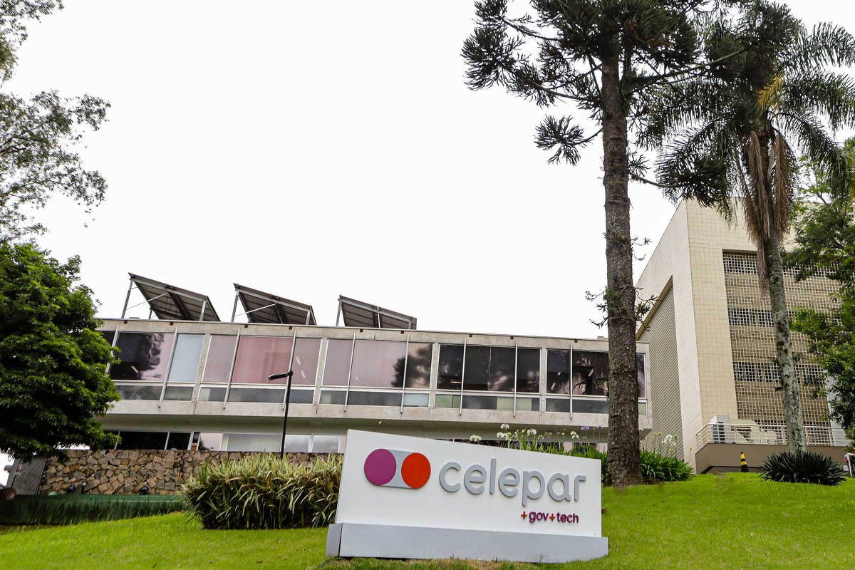 Governo federal questiona privatização da Celepar no STF