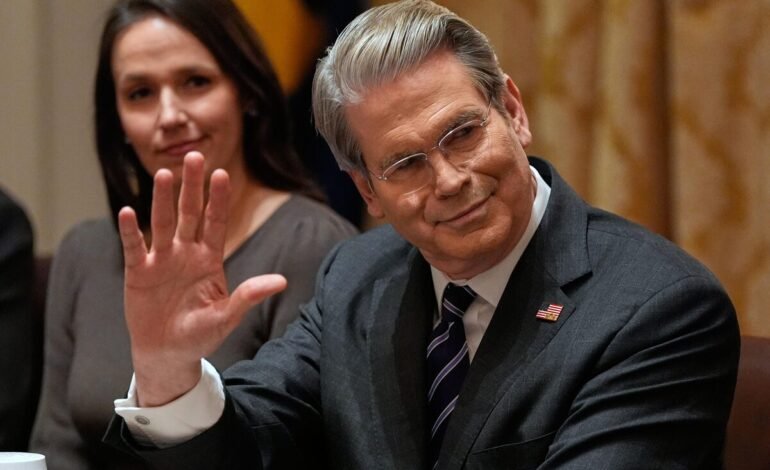 Trump deve anunciar novo presidente do BC dos EUA em janeiro, diz secretário do Tesouro