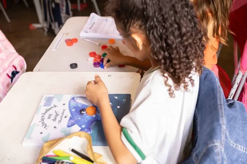 Instituto de ex-diretor do BC trabalha por alfabetização na idade certa em todo o país