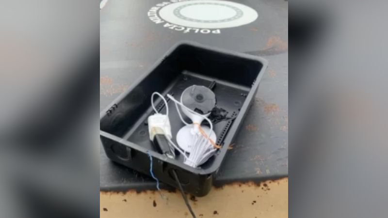 PM remove câmeras clandestinas usadas para monitorar viaturas em Salvador