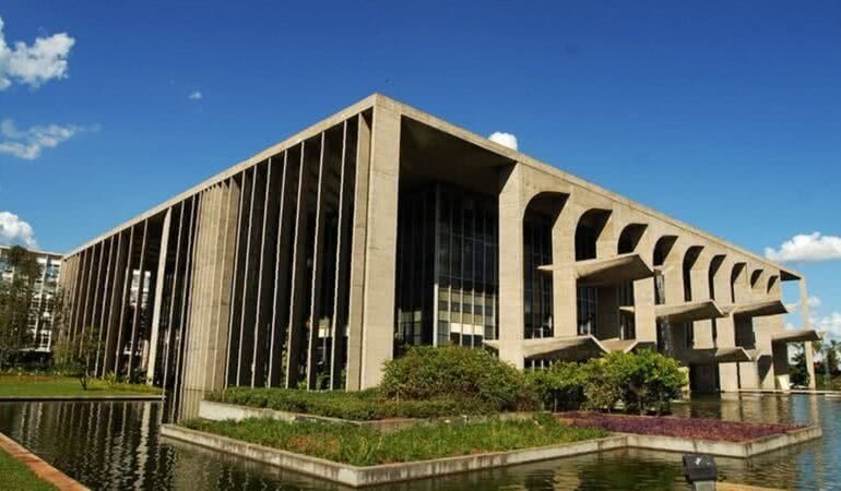 Saiba quem são os cotados para assumir ministério após saída de Lewandowski