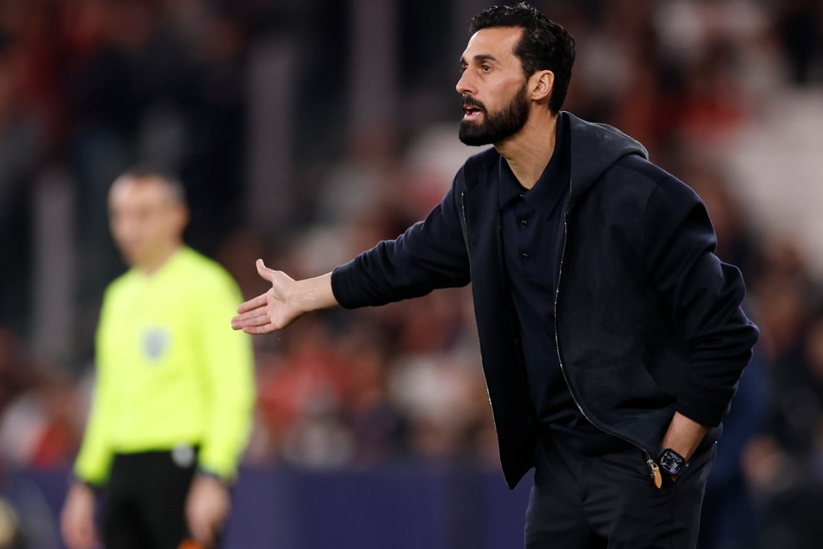 Arbeloa volta a defender Vini Jr após caso de racismo na Champions