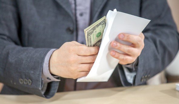 Programador brasileiro cria sistema que identifica riscos envolvendo agentes públicos