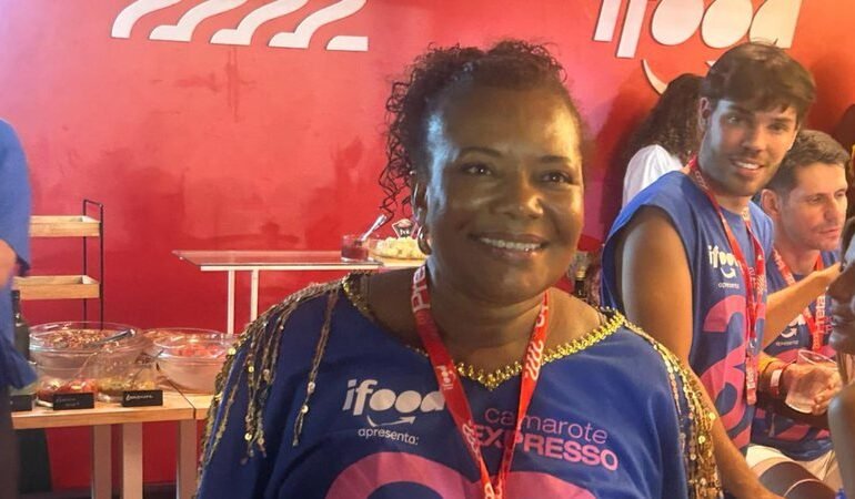 Margareth Menezes rebate críticas sobre menções a Lula no Carnaval