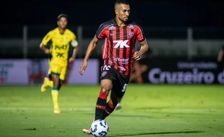 Lucas Braga não é mais jogador do Vitória após rescisão de contrato