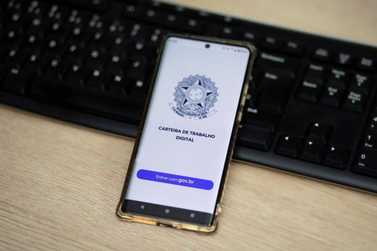 SineBahia divulga vagas de emprego em segunda-feira (23)