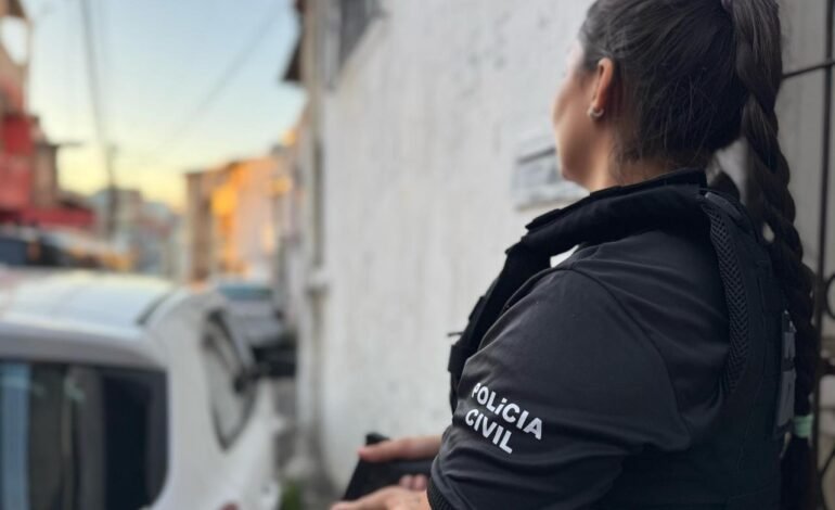 Turista paulista é presa por injúria racial em praia do Nordeste