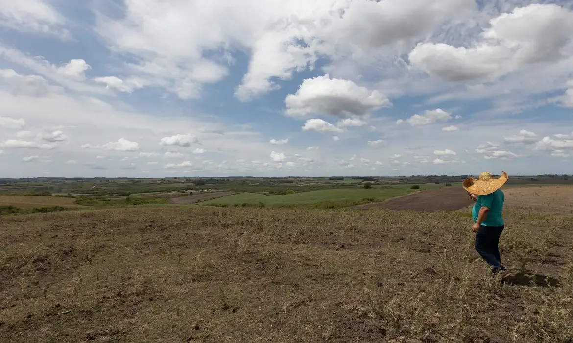 Seca perde intensidade em quatro regiões