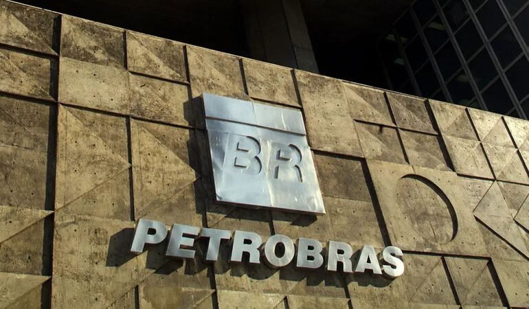 Petrobras descarta risco de desabastecimento de petróleo no Brasil