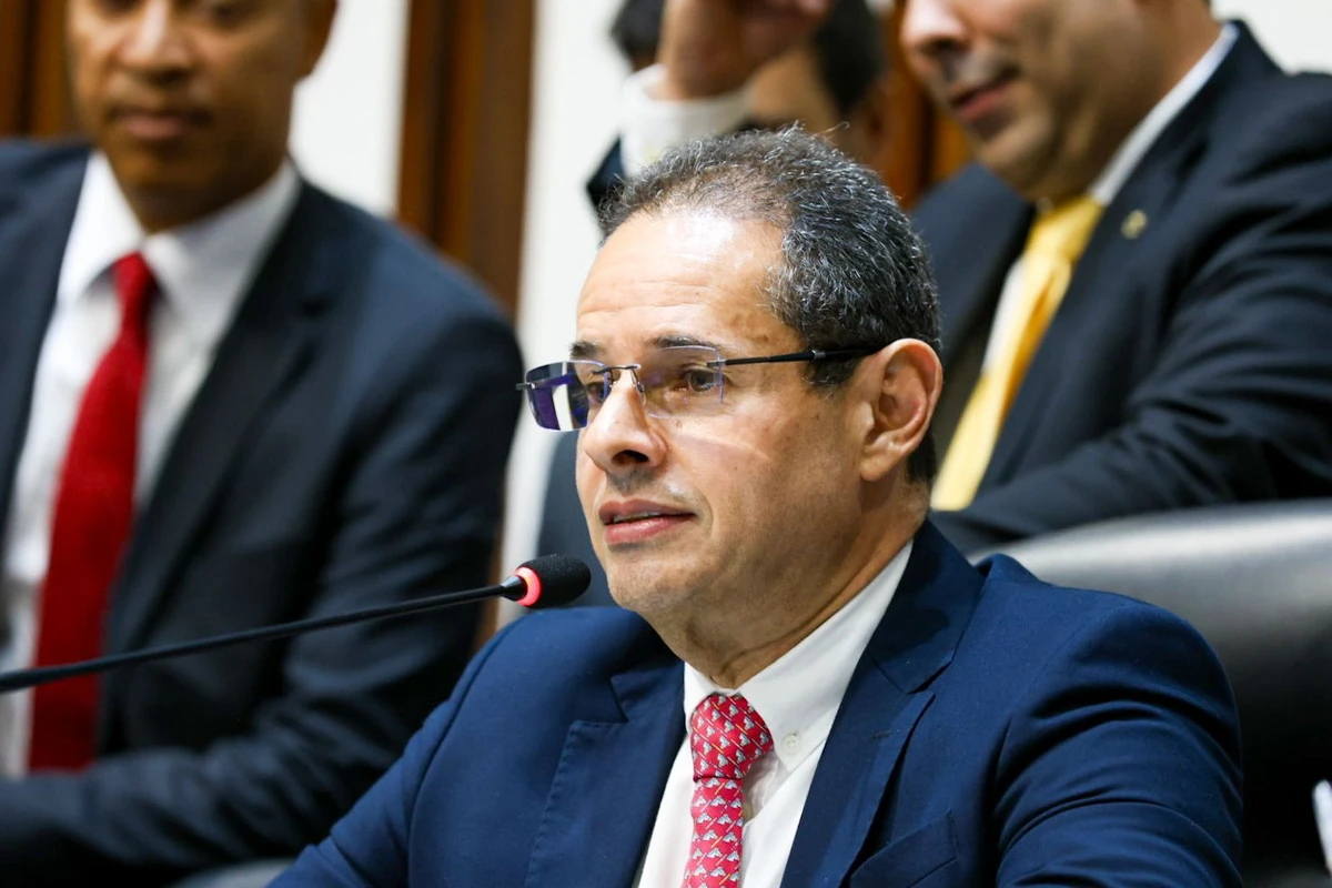 Nelson Leal rebate Otto e defende Zé Cocá