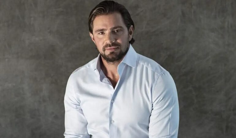 Autoridade nega ligação com Daniel Vorcaro após circulação de foto nas redes