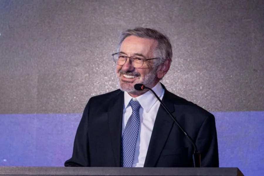 União deve liderar acordos sobre minerais críticos, diz ministro