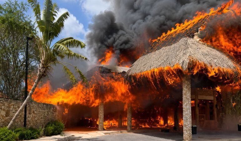 Incêndio em resort na República Dominicana deixa turista morta