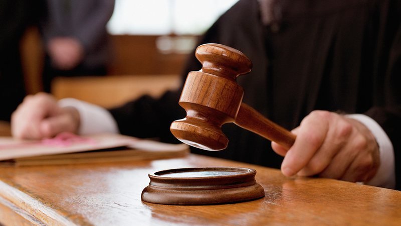 Arruda é condenado por improbidade