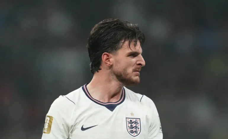 Declan Rice pode desfalcar a Inglaterra nas quartas da Copa