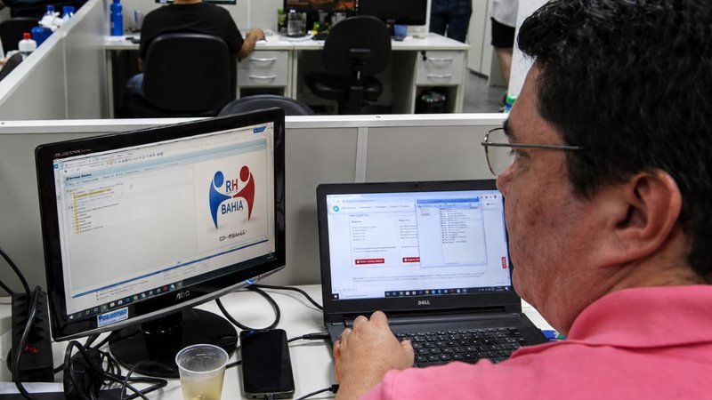 Governo da Bahia nega corte em auxílio de servidores Reda